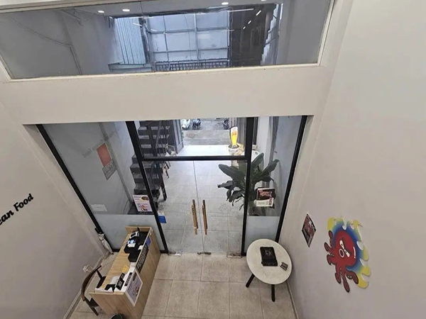 Commerce à louer Dang Tran Con