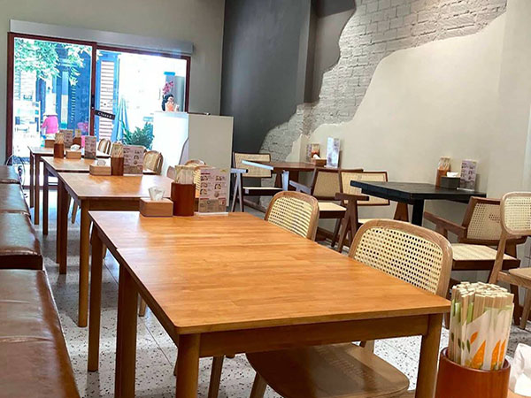 Local commercial à louer Dinh Tien Hoang