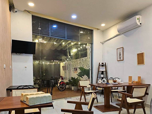 Local commercial à louer Dinh Tien Hoang