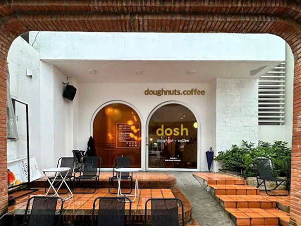 Commerce à louer Han Thuyen