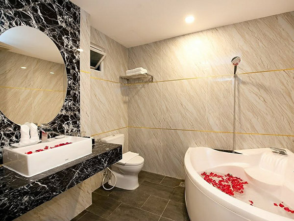 Hôtel à vendre Thu Khoa Huan