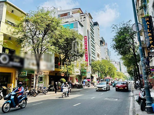 Bar à louer Mai Thi Luu