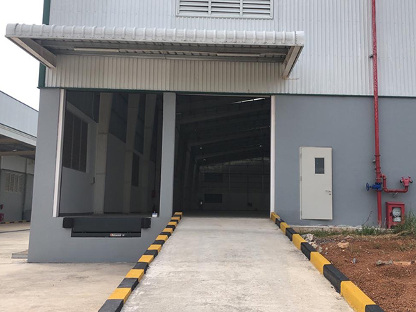 Entrepôt à louer Dong An